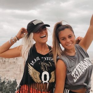 Meet your Posher, Carly